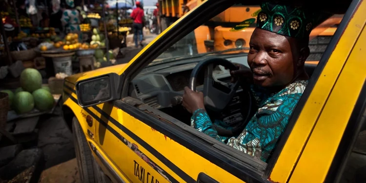 8 Confirmed Ways To Bargain With Nigerian Taxi Drivers