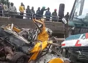 Fatal Crash on Lagos Bridge Leaves 2 Dead, 5 Injured